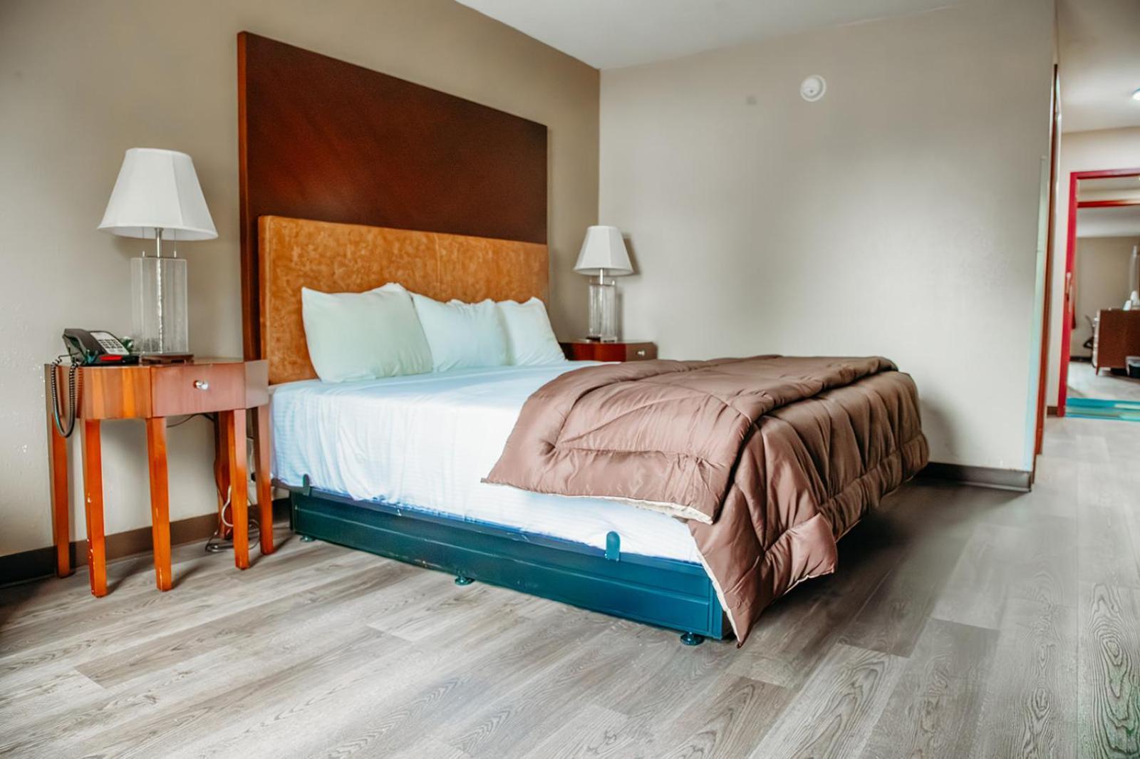 Hotel Country Garden & Benton